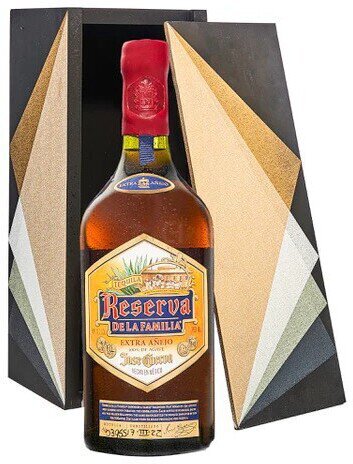 Jose Cuervo Reserva de la Familia テキーラ ホセ クエルボ